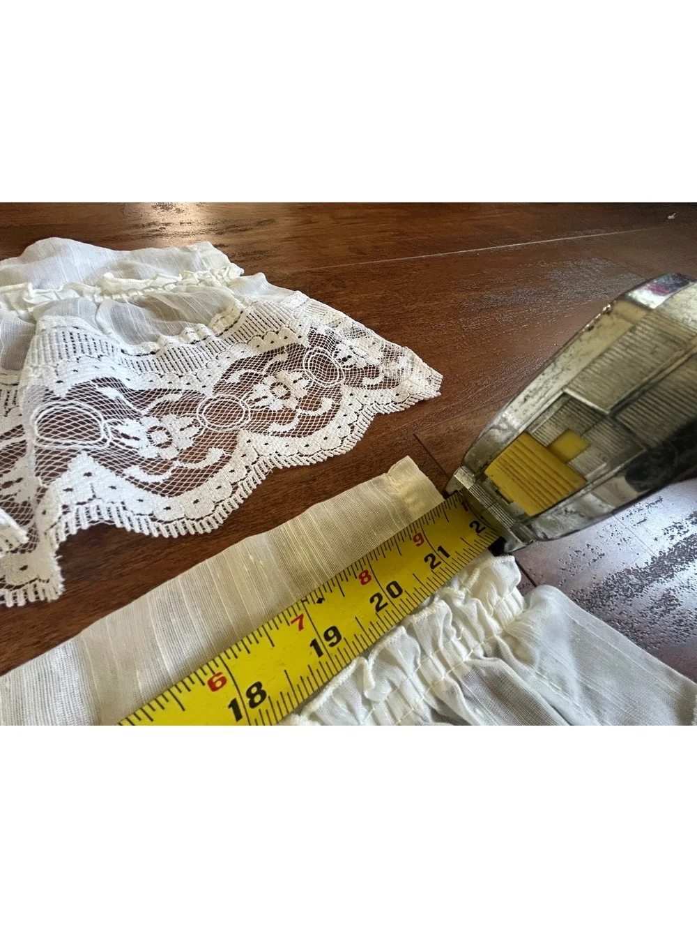 Set of Two Vintage Cream Lace Curtains with Floral Pattern